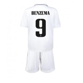 Baby Fußballbekleidung Real Madrid Karim Benzema #9 Heimtrikot 2022-23 Kurzarm (+ kurze hosen)